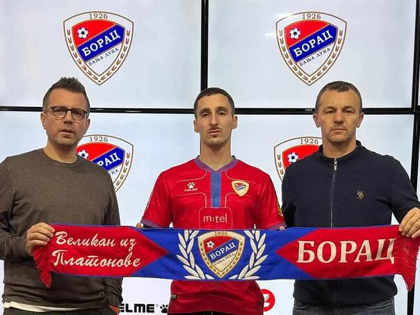 Hiroš i zvanično novi fudbaler Borca, odmah se obratio navijačima