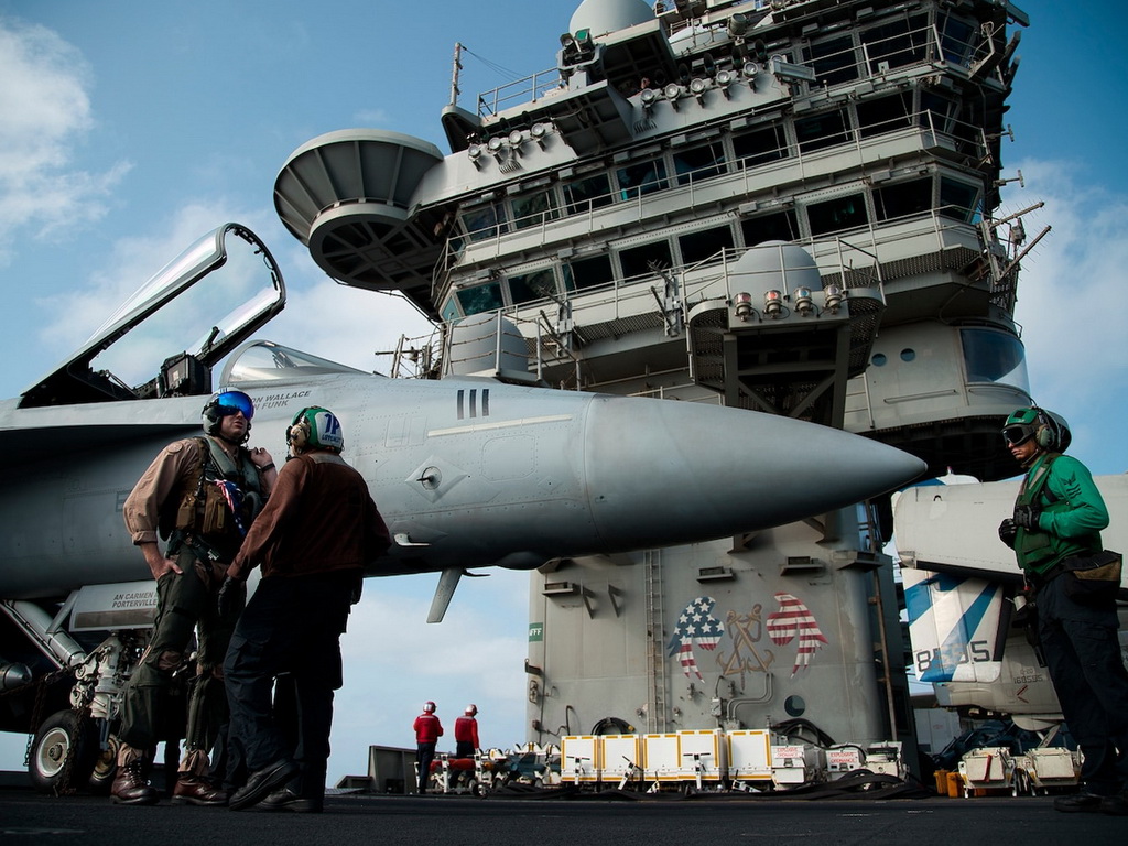 Američka vojska šalje nosač aviona Lincoln u regiju Bliskog istoka