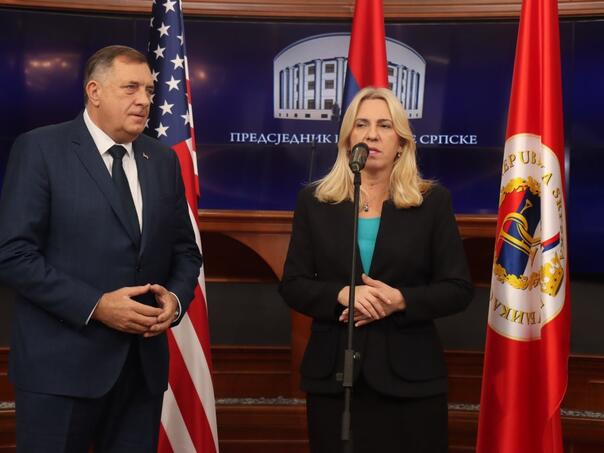 Američka zastava u Palači RS, Dodik prozvao Ambasadu SAD u BiH