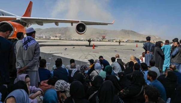 Američke i međunarodne snage rade na 'pražnjenju aerodroma' u Kabulu