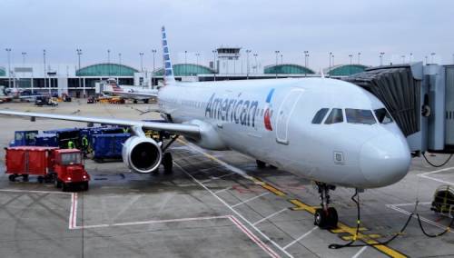 Američke kompanije United i Delta otkazale više od 200 letova na Badnju večer