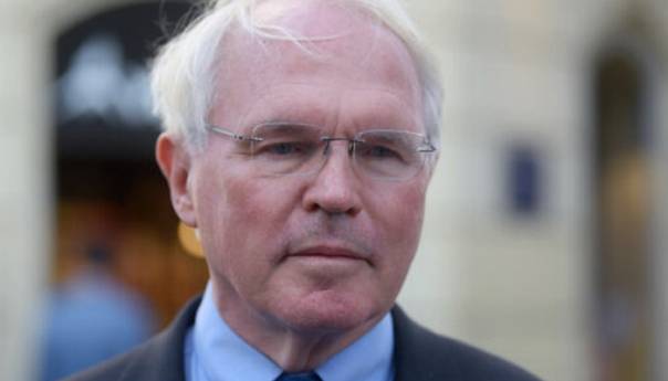 Američki ambasador: Srbija treba uvesti sankcije Rusiji