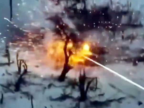 Američki Bradley u Ukrajini s lakoćom uništava najjači ruski tenk