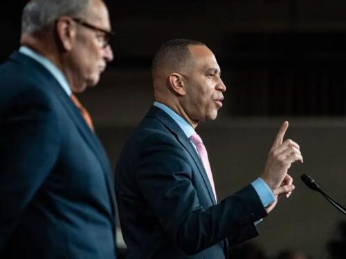 Američki kongresmeni traže hitno glasanje kako bi zaustavili rat s Iranom