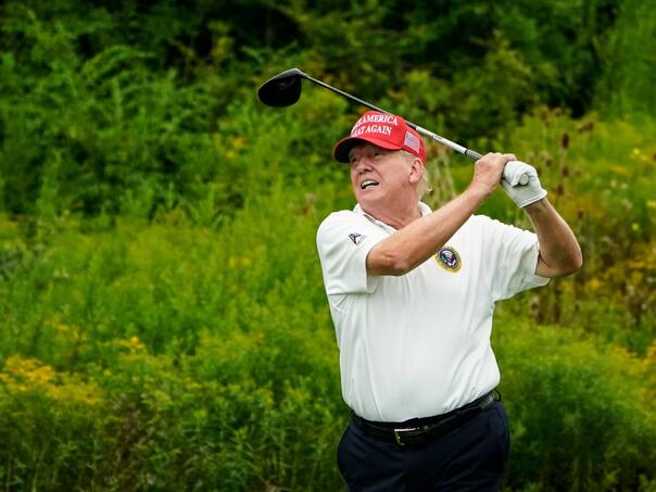 Američki lovci presreli dva aviona u blizini Trumpovog golf terena
