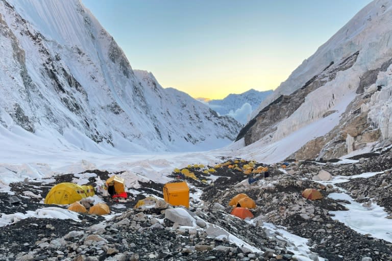Američki penjač umro na Mont Everestu na početku sezone penjanja