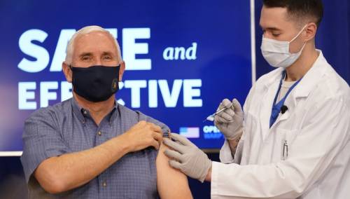 Američki potpredsjednik Mike Pence vakcinisan protiv COVID-19