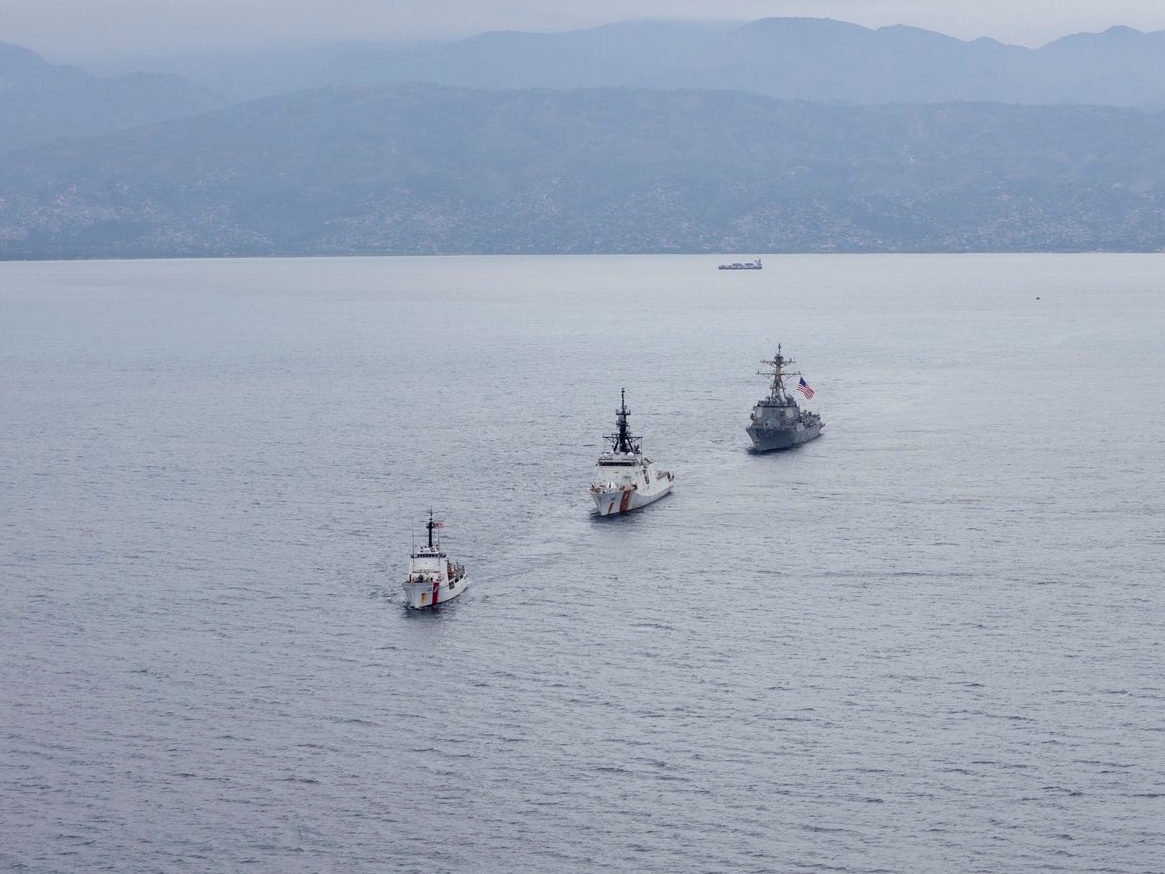 Američki ratni brodovi stigli uz obalu Haitija