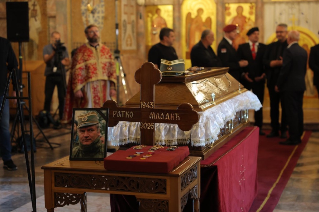 Američki senatori upozorili Srbiju i RS: Ne veličajte arhitektu genocida