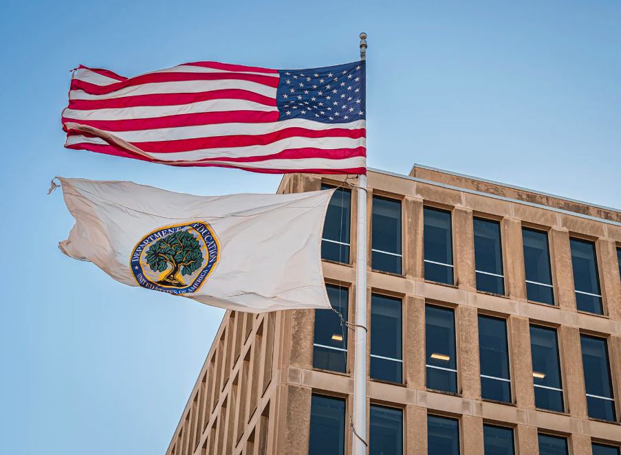 Američki State Department otpustit će više od 1.300 radnika