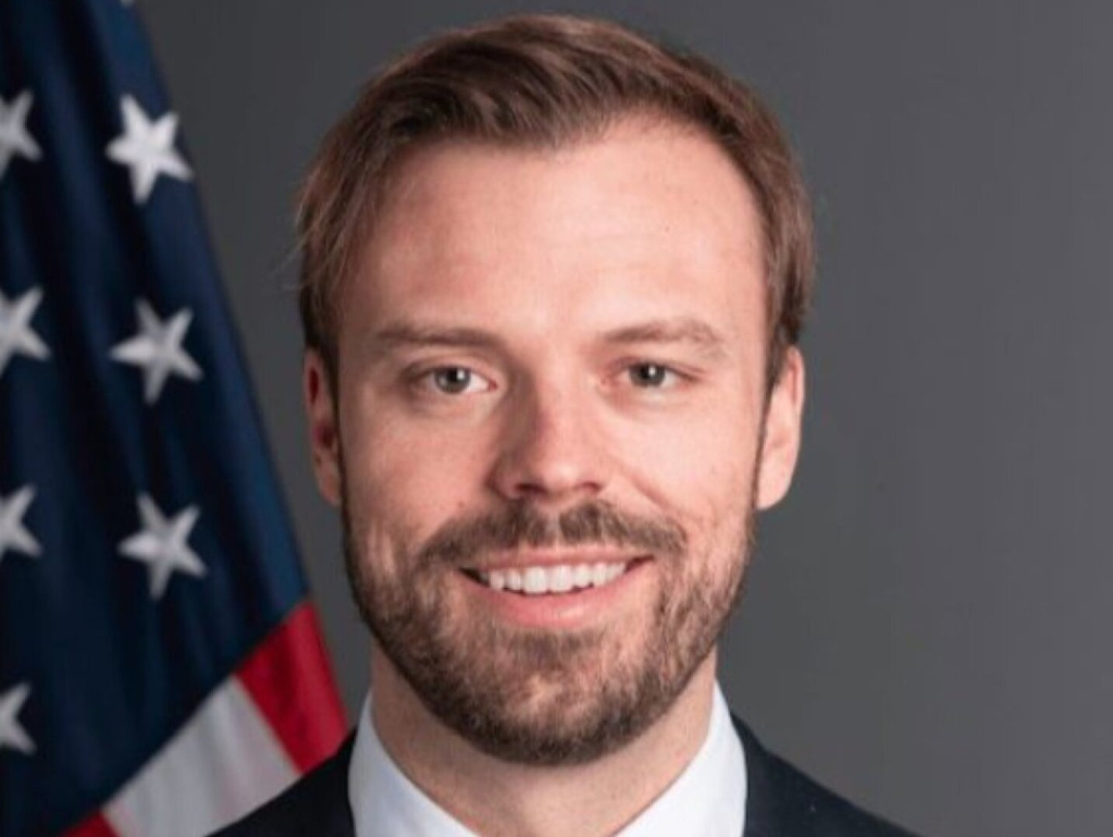 Američki zvaničnik najavio posjetu BiH, poseban sastanak sa Cvijanović