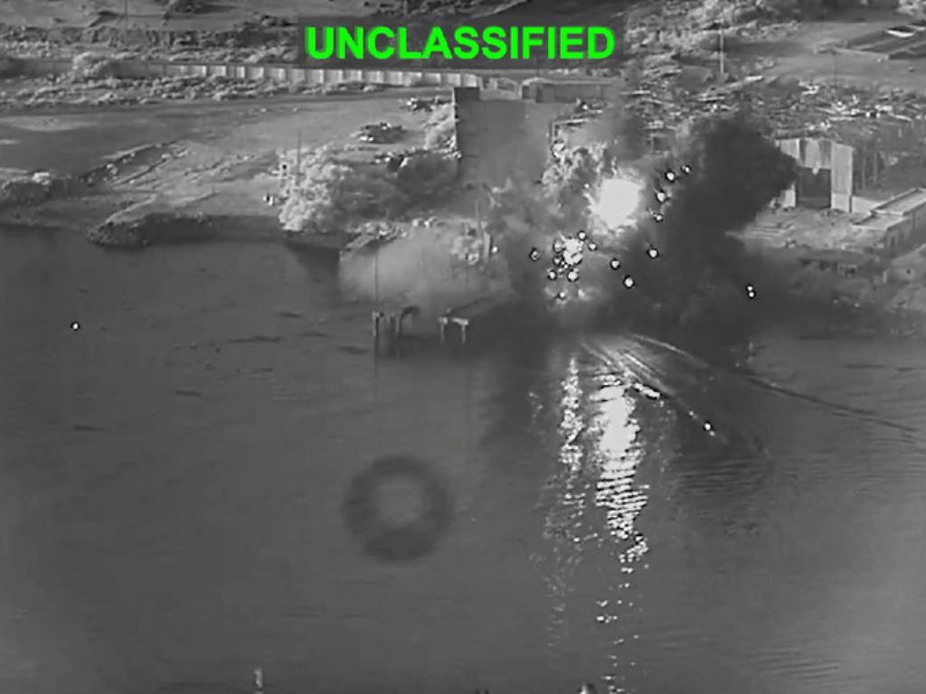 Amerika pet sati bombardovala Iran, završen je napad