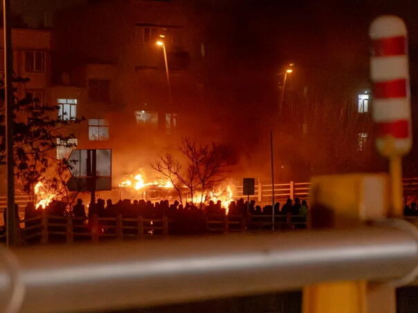 Amerika počela planirati napad na Iran, obustavljeni letovi