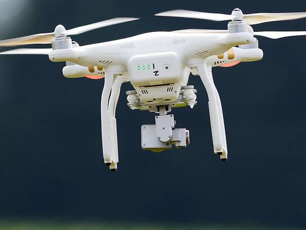 Amerika zatvara nebo za strane dronove