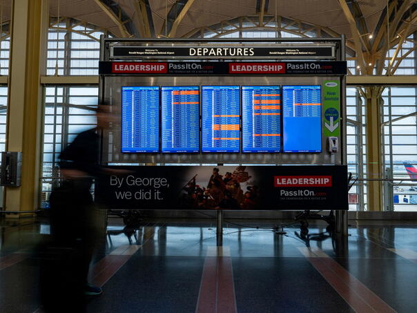 Amerikanci sve više putuju autobusima i vozovima usred haosa u aviosaobraćaju