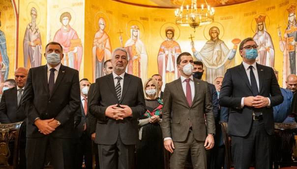 Dodik: Amfilohije govorio da je RS krštena