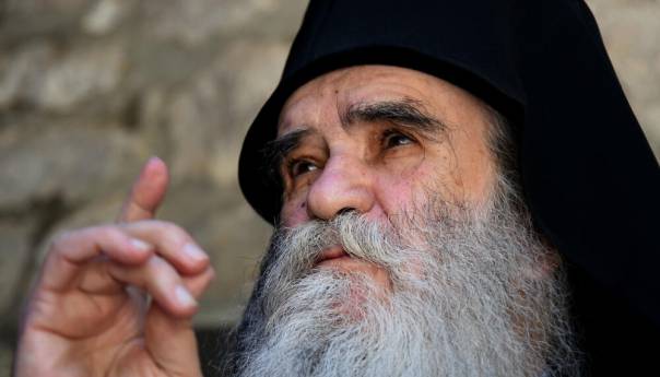 Amfilohije pozitivan na koronavirus