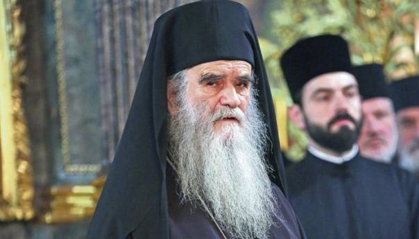 Amfilohije stabilno, nema temperaturu