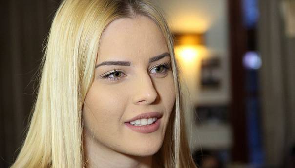 Amina Kajtaz pliva pod zastavom Hrvatske