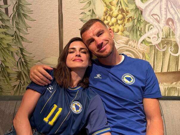 Amra Džeko kratkom, ali snažnom porukom uz Edina: "Volim te"