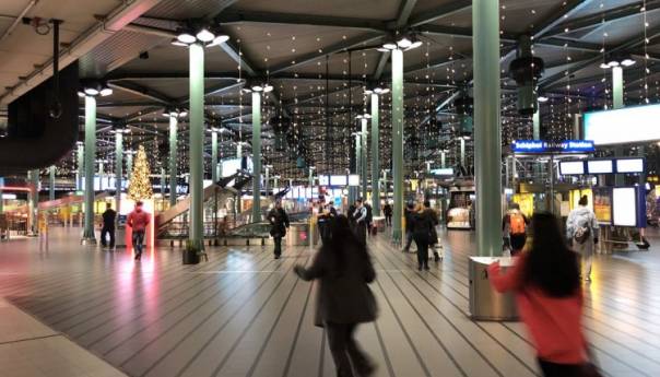 Amsterdamski aerodrom Schiphol najavio ukidanje stotina radnih mjesta
