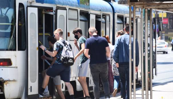 Analiza: U Sarajevu se u junu počeo povećavati broj zaraženih