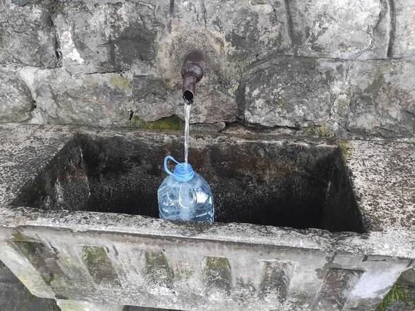 Analizirane 32 javne česme u Tuzli, na pet voda neispravna