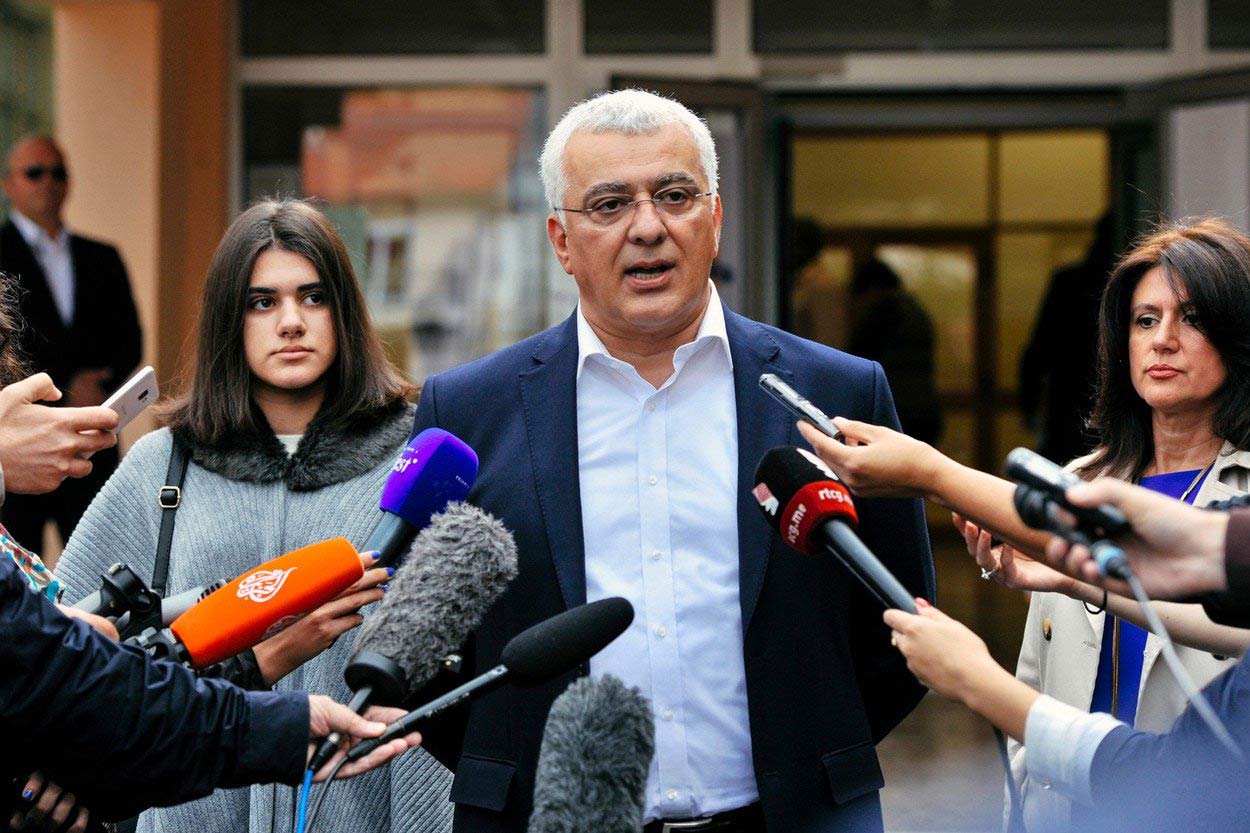 Andrija Mandić vraćen s granice između BiH i Crne Gore