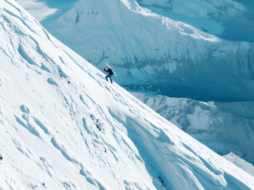 Andrzej Bargiel prvi u historiji skijao od vrha Mount Everesta do baznog kampa bez dodatnog kisika