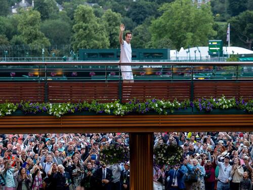 Andy Murray u suzama na oproštaju od Wimbledona