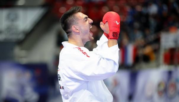 ANES BOSTANDŽIĆ - ZLATNA MEDALJA