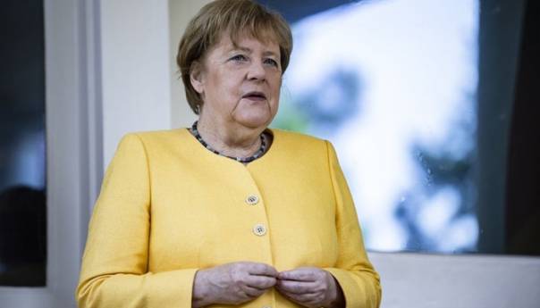 Angela Merkel će primati penziju od 15.000 eura