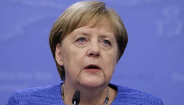 Angela Merkel i papa Franjo razgovarali o pandemiji