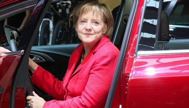 Angela Merkel spremna za penziju, želi da čita, odmara se i putuje