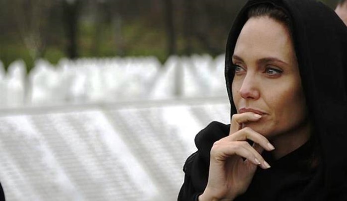 Angelina Jolie odala počast žrtvama genocida u Srebrenici
