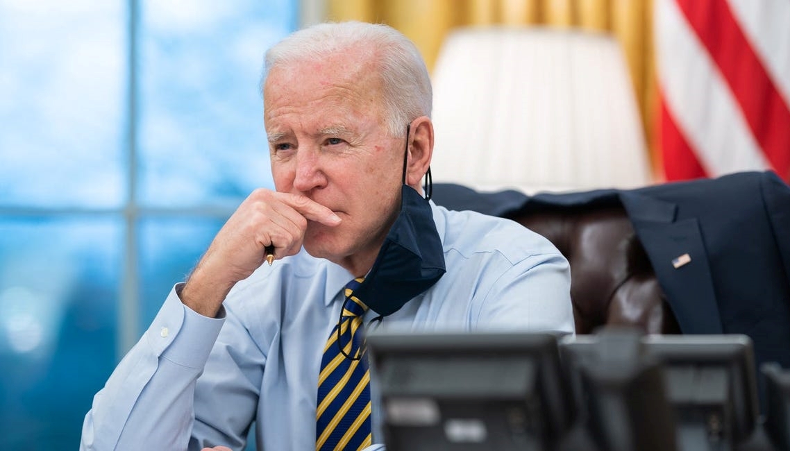 Anketa: Mnogi Amerikanci misle da Biden ne pruža snažan odgovor Rusiji