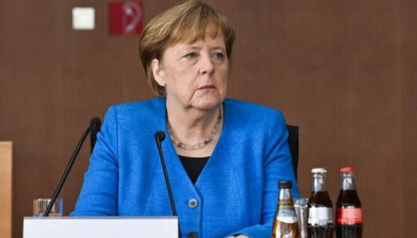 Anketa: Većina Nijemaca ne želi ponovno Angelu Merkel