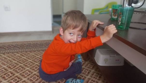 Anonimna sugrađanka uplatila novac za operaciju Faruka Geljića