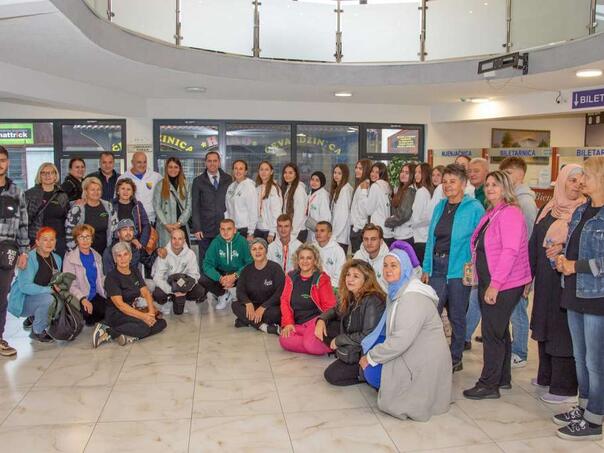 Ansambl BZK 'Preporod' Bihać i Udruženje žena 'Hanume sa Une' otputovali na turneju u Tursku