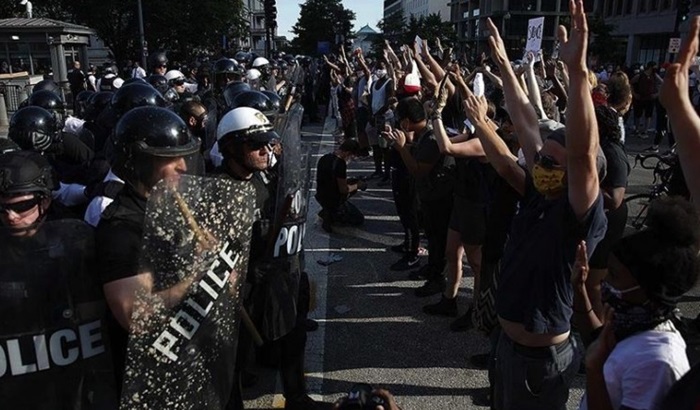 Antirasistički protesti u SAD-u, policijski sat u 40 gradova