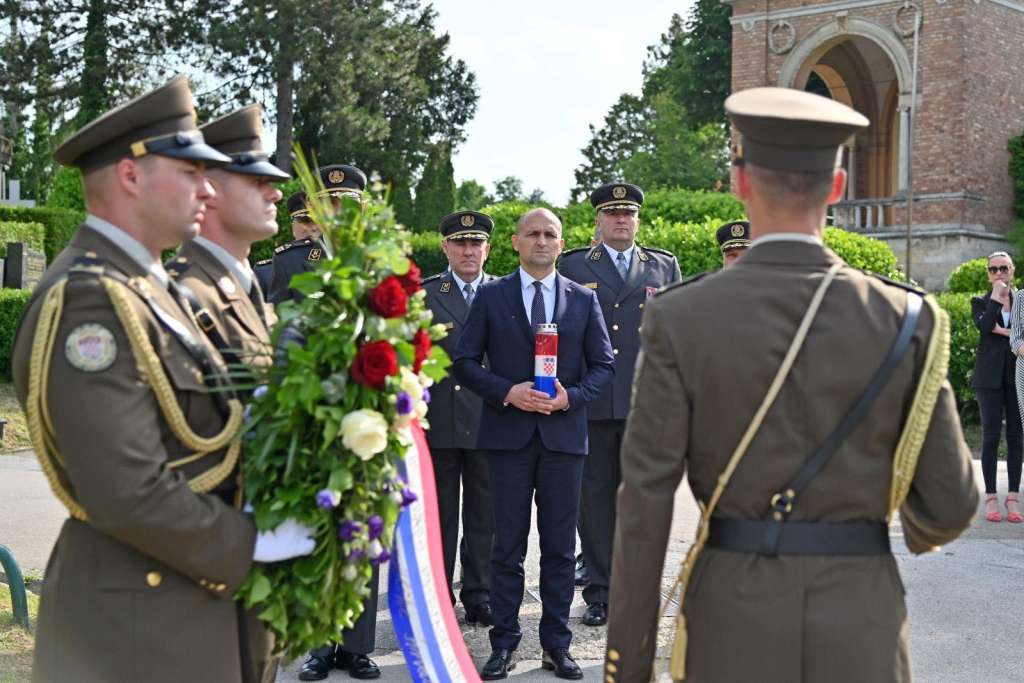 Anušić: Hrvatska vojska će u svakom trenutku biti spremna odgovoriti