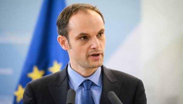 Anže Logar ponovo zanijekao špekulacije o non paperu