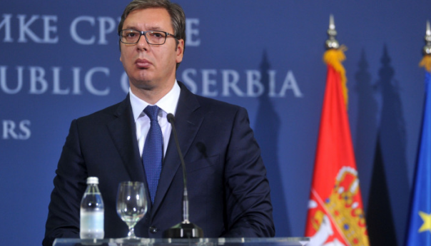 AP: Vučić obećava EU smjer, nagovijestio sankcije Rusiji