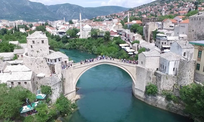 Apel građanima Mostara: Komunalni otpad odlažite u kontejnere