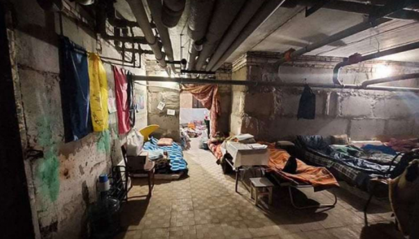 Apel komandanta marinaca iz Azovstala za hitnu evakuaciju, civili bez hrane i vode