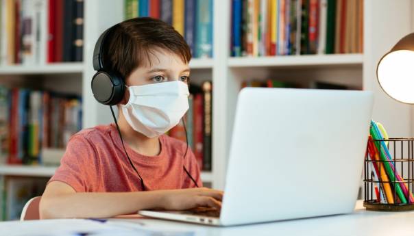 Apel za povratak djece u škole