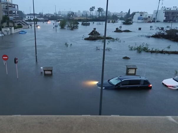 Apokaliptične scene u Španiji: 700 litara kiše po kvadratu