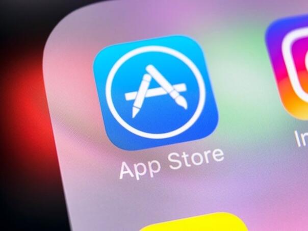 Apple suočen s istragama u Španiji i EU