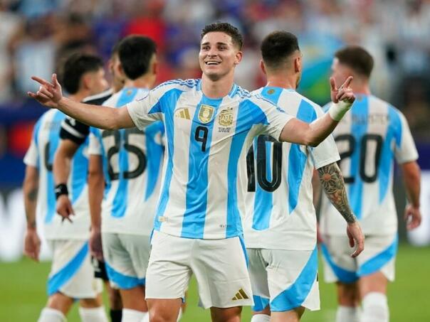 Argentina razbila Čile: Spektakularan gol Alvareza