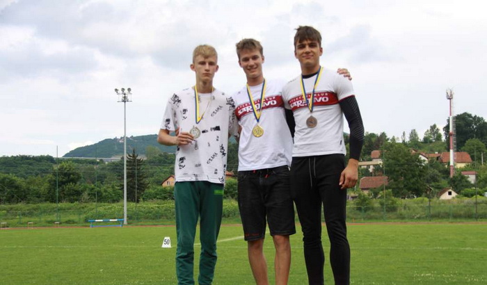 Arian Milicija u skoku s motkom jedini popravio bh. rekord na Prvenstvu BiH za junior(k)e